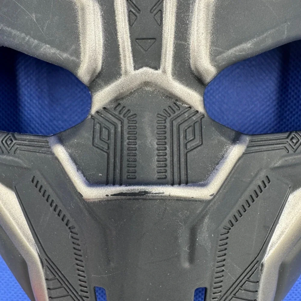 Hasbro Marvel Black Panther Mask Black Silver 2016 Toy Wakanda Comic Cosplay